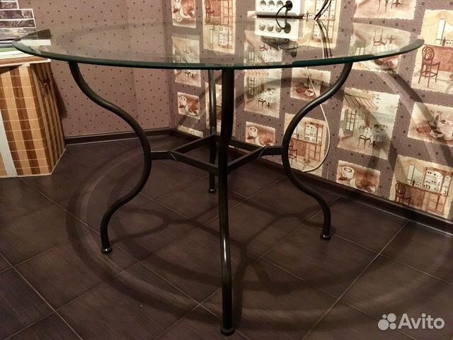 Стол IKEA круглый стеклянный Стол IKEA круглый стеклянный