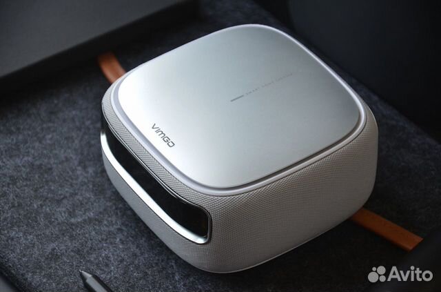 Смарт мини проектор JmGo Vimgo H6 Android 3D Смарт мини проектор JmGo Vimgo H6 Android 3D