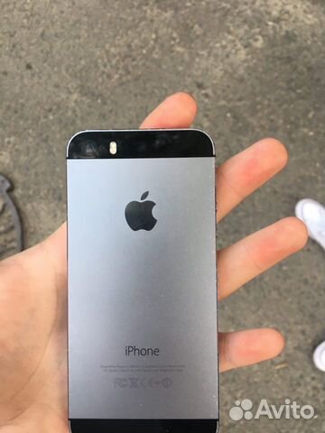 Смартфон Apple iPhone 5S 16GB Смартфон Apple iPhone 5S 16GB