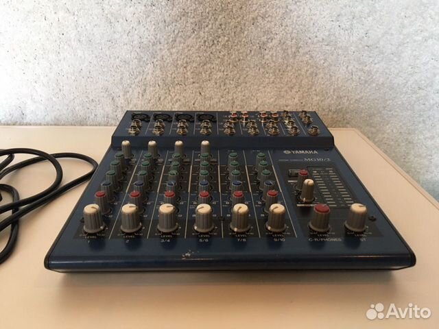 Микшерный пульт Yamaha MG10/2