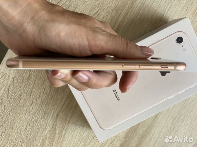Телефон iPhone 8 gold 64gb Телефон iPhone 8 gold 64gb