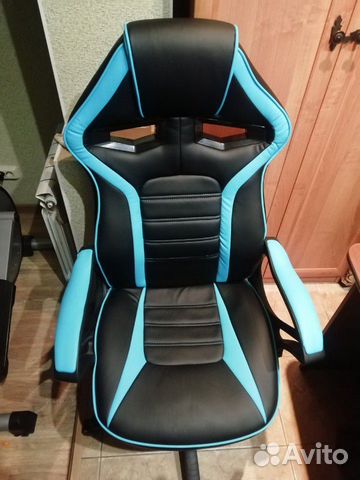 Компьютерное игровое кресло Компьютерное игровое кресло