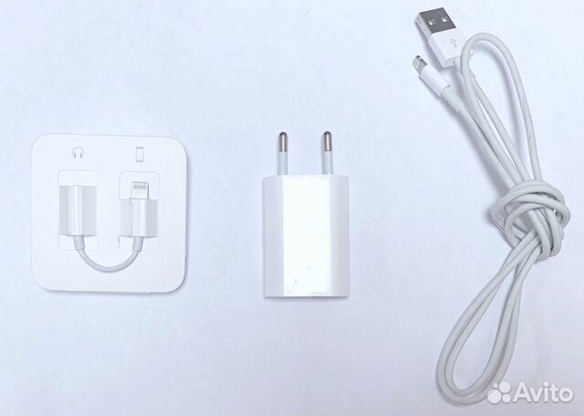 iPhone Xs 256Гб белый + новые наушники EarPods iPhone Xs 256Гб белый + новые наушники EarPods