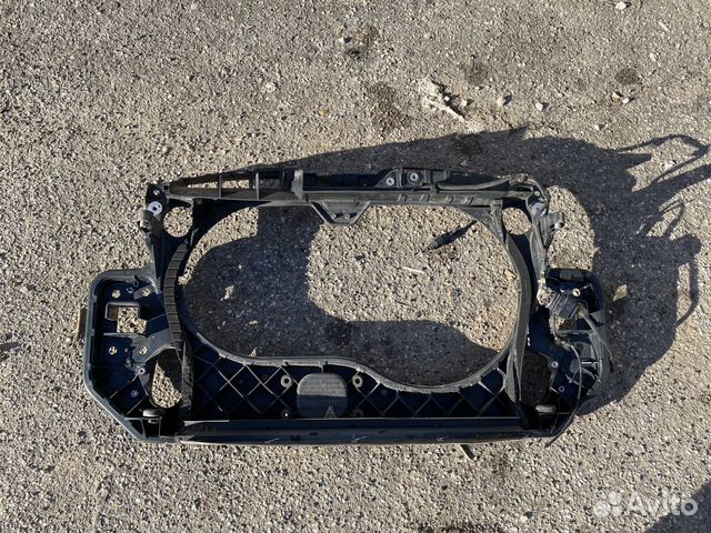 Телевизор Audi A6 C6 2,0 - 3,2 бензин