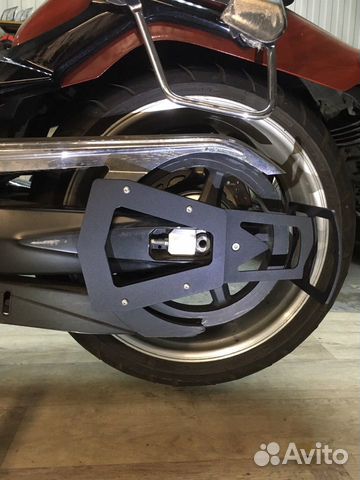 Кронштейн боковой сумки и номера Yamaha Raider