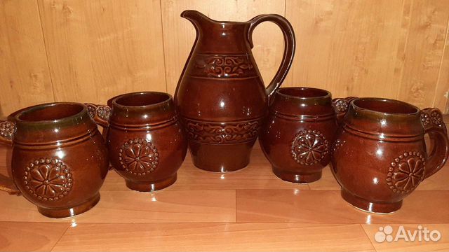 Кувшин и кружки