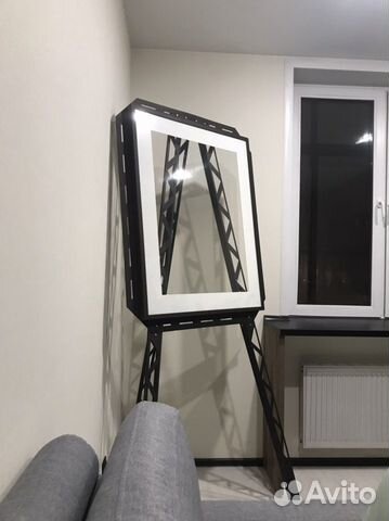 Металлический мольберт тренога для картин и фото