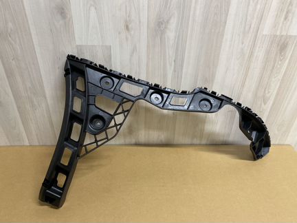 Крепление на задний бампер vw polo sedan 10-20год