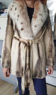 Шуба норка новая, воротник - крашеный песец