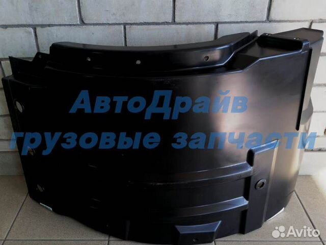 Подкрылок Мерседес Актрос передний левый