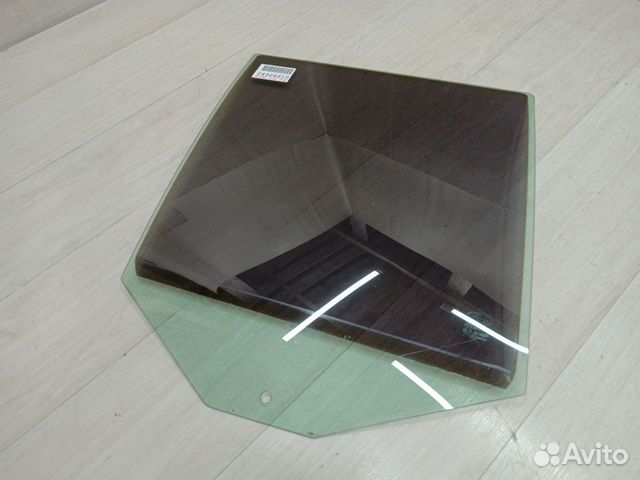 Стекло двери зад прав Land Rover Discovery 2009-20