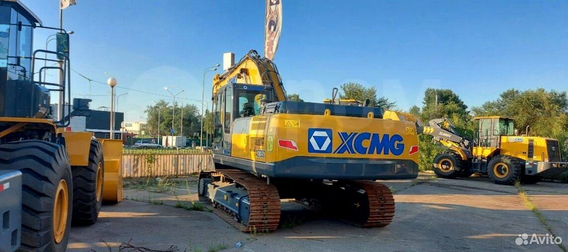 Xcmg 335. Экскаватор XCMG xe335c. XCMG xe335c. XCMG 225. Rc335 XCMG 102360.