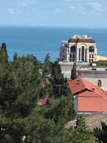 3-к. квартира, 160 м², 3/5 эт.