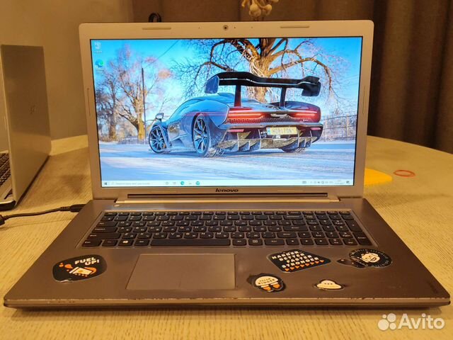 Lenovo Z710 17