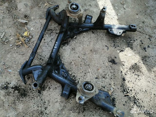 Подрамник передний BMW E53 X5 3.0L
