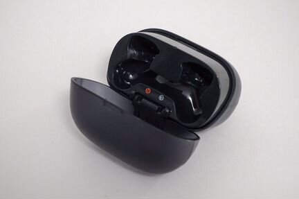 Зарядный чехол для наушников Sony WF-1000X