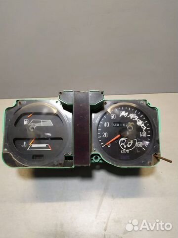 Панель приборов Mazda 323