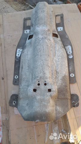 Теплоизоляция днища Audi A6 C6 3.2 Quattro