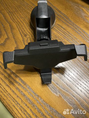 Держатель для телефона в машину на присоске