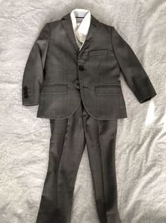Костюм тройка на мальчика