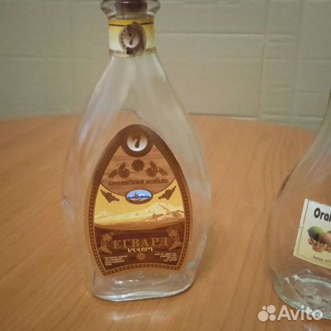 Бутылки для коллекции