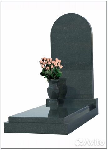 Памятник из черного гранита одинарный