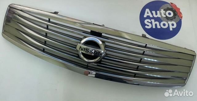 Решетка радиатора Nissan Skyline 35