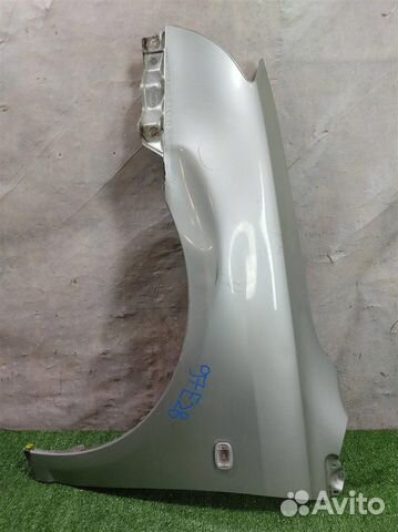 Крыло переднее левое Toyota Avensis T25 2004