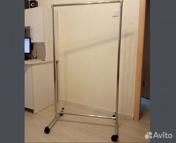 Вешалка напольная