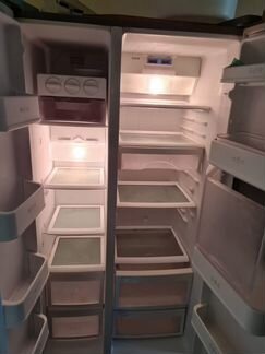 Холодильник LG двухкамерный, бу