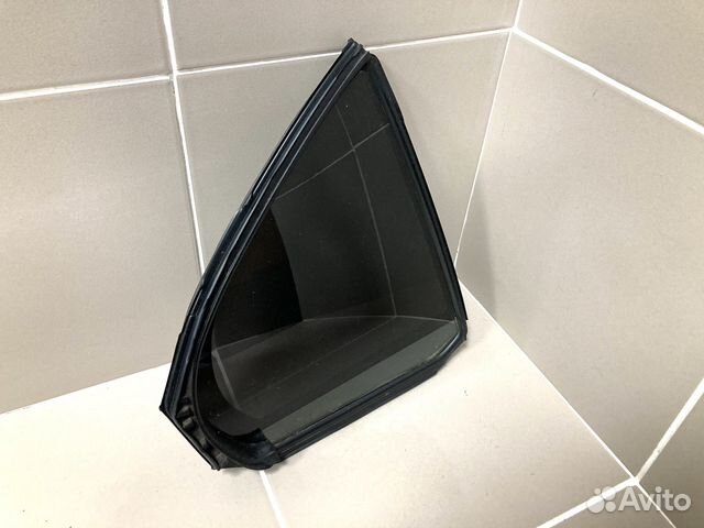 Форточка задней правой двери Mitsubishi Lancer 10