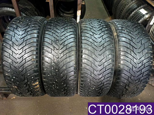 Nokian Tyres Hakkapeliitta 8 285/60 R18 96T