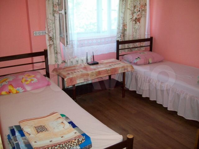 Комната 18 м² в 8-к., 1/2 эт.