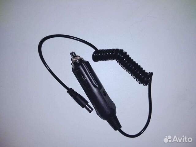 Зарядное устройство для использования в машине