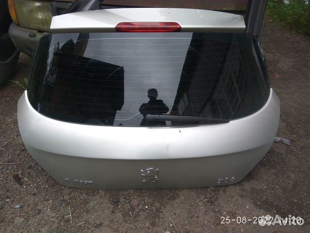 Дверь багажника на Пежо 308 2010 года хэтчбек