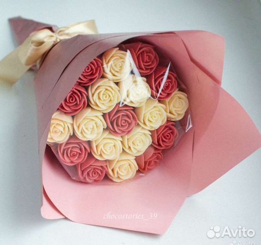 Букет из 19 шоколадных роз