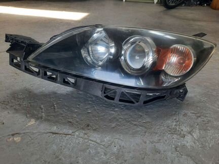 Передняя левая фара Мазда 3 галоген хеч