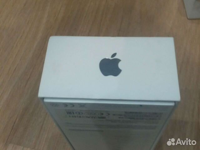 Телефон iPhone 5se 5s коробка