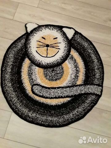 Коврик ручной работы 