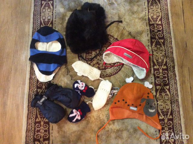 Шапки, шлем, варежки