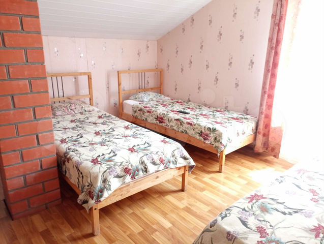 Комната 17 м² в 4-к., 2/2 эт.