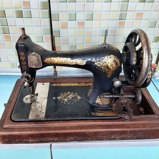 Швейная машинка Singer