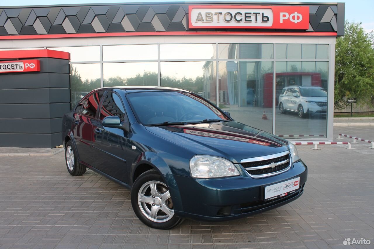 Авито астрахань иномарки с пробегом. Chevrolet авито. Дорогие машины в Астрахани. Машины с пробегом в Астрахани. Авито Астрахань авто.