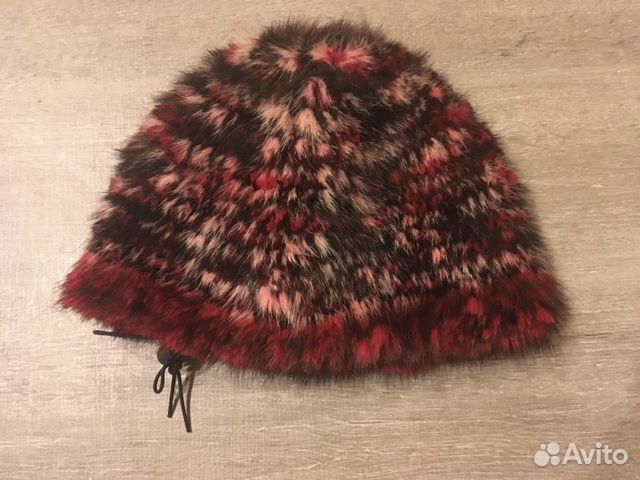 Шапка из вязанной норки женская