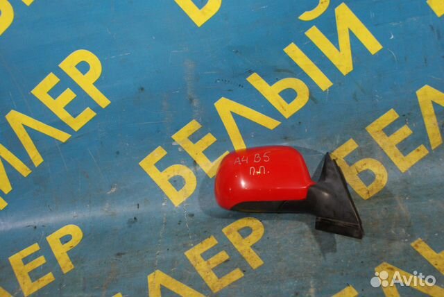 Правое зеркало Audi A4