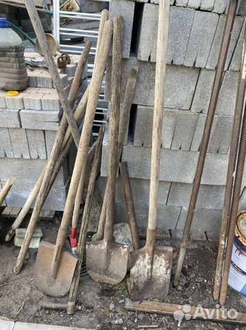 Лопата штыковая,молоток