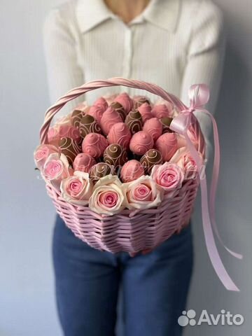 Сладкие букеты из клубники в шоколаде