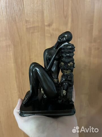 Статуэтка фарфор