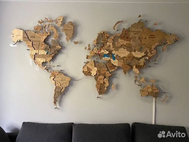 Карта мира из дерев