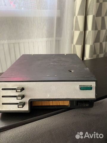 Автомобильный магнитофон